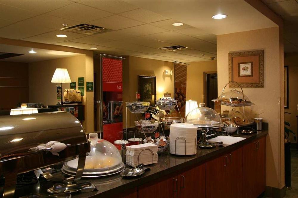 Hampton Inn Greeneville Restaurant photo